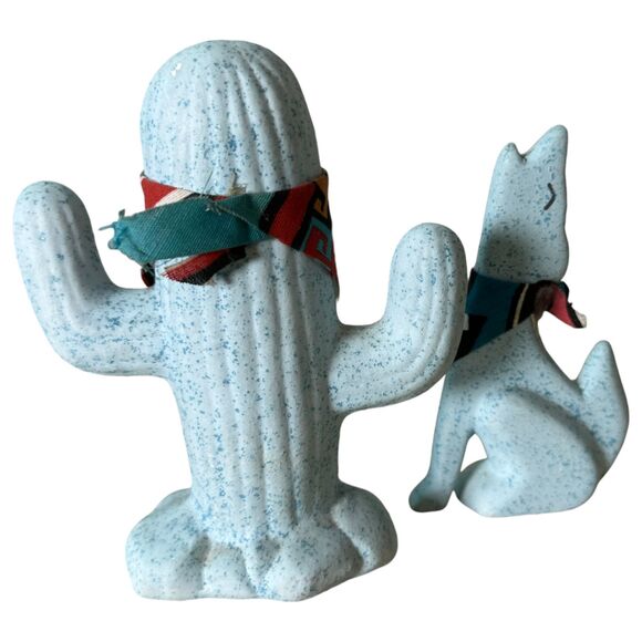 Southwest Southwestern Howling Coyote Cactus Ceramic Figurines Set of 2 - Picture 3 of 5